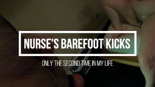 裸足のボールキック-膝の上の患者-Nurse Myste-ボールバスティングCBTフェムドム