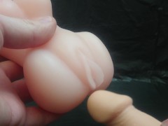 Смазал свой игрушечный член [мои игрушки] - Screenshot 2 of 16 - Toy Cock
