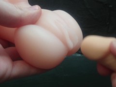 Смазал свой игрушечный член [мои игрушки] - Screenshot 4 of 16 - Oiled My Cock