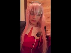 ふたなりゼロツーがトイレで本気のオナニーでガチ射精！ - Screenshot 1 of 16 - Hentai