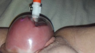 Versaute enge Muschipumpe