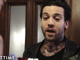 Anna Bell Peaks Satisfies Intense SQUIRT Fantasy - ADULT TIME