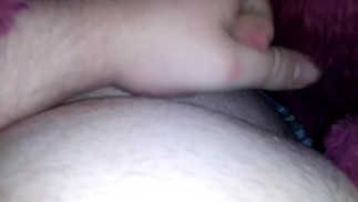 Wichsen und Abspritzen unter Decke