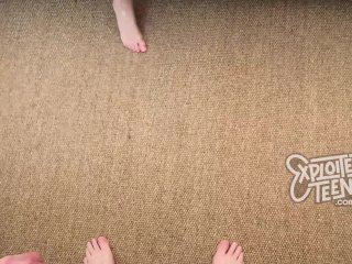 Gorgeous college cutie withtiny tits suck cock