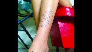 My pretty white toes (Legs & Feet)