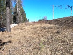 Эксгибиционистка гуляет по железнодорожной станции и по рельсам - Screenshot 8 of 16 - Exhibitionist