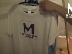 【国产】麻豆传媒作品 /干了性感的邻居/ 精彩免费播放 - Screenshot 1 of 16 - Modelmedia