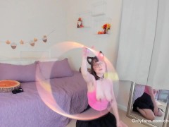 Kitty Cam Girl Hula Hoops For You - Screenshot 6 of 16 - Petite