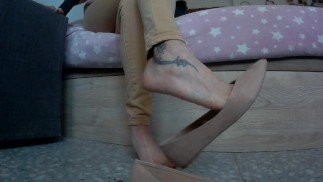 Болтаюсь с моими новыми туфлями на плоской подошве для вас!!