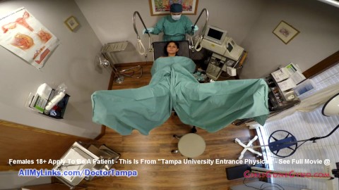 Examen ginecológico de Yesenia Sparkles atrapada en cámaras en manos en guantes de Doctor Tampa GirlsGoneGynoCom