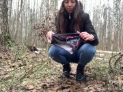 Preview 3 of Пописала на свои трусики в лесу, пока никто не видит