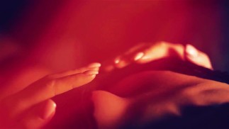 Как заставить его скучать