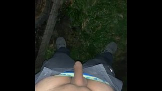 Моча на улице