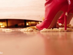 Banana Splosh Squeeze Video Heels and Food Crush Fetish