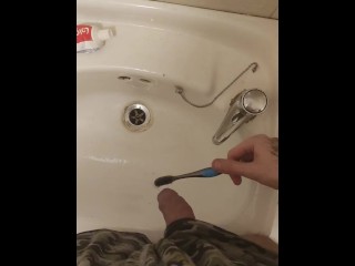 Pissing on my Toothbrush and Brushing Teeth with my Piss