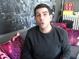 MAINSQUEEZE Julia ANN :Le nouveau masturbateur spécial MILF (lien bio)