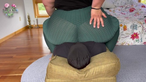 Leggings Chest Sit (Trailer)