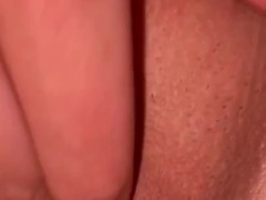 Шлюшка играет с мокрой киской после секса - Screenshot 15 of 16 - Massage
