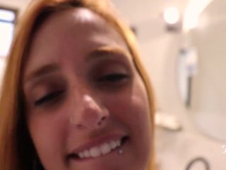 Ruiva fez uma boquete e_deixou bater_na garganta - Kevlyn Santos/ Lord Kenobi - Throat (POV)