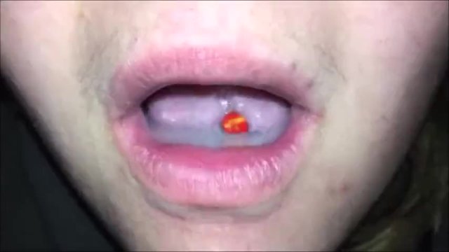 Cute Babe Sucks And Swallow A Mouth Full Of Hot Sticky Cum