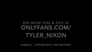 Тайлер Никсон в холодном душе пустыни. ONlyfans/tyler_Nixon