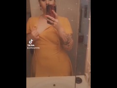 Cute Teasing  - Screenshot 9 of 16 - Blonde