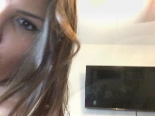 Случайнаялюбовь мастурбирует с игрушками и кончает только для тебя (клип)