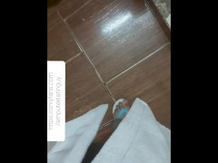 Amputee guy - Screenshot 3 of 16 - Crutches