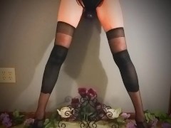 Smack my clit, ya dildo - Screenshot 10 of 16 - Babe