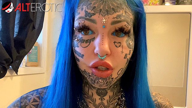 Amber Luke’s Quarantined Solo Masturbation