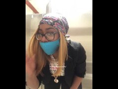 Video Bank Teller Twerking In Bathroom (Almost Caught)