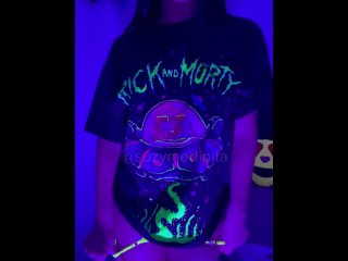 latina, teen, morty, vertical video