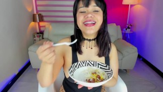 Lila Jordan take her breakfast