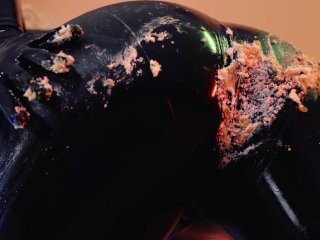 LatexRubber Birthday Arya Grander Food FetishCrush Splosh Squeeze Cake