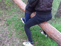 Кончаем в одежде на бревно - lesbian_illusion