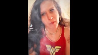 Wonder Woman Commedia Perversione