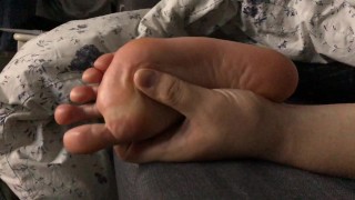 Foot massage while NOTsleeping