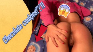 Поиграйте с ее над моим новым молочным листом из шоколадного печенья