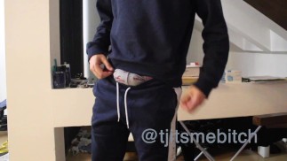 playing with him, do you wanna see ? 