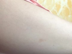 在洗手间想露出我那性感的阴唇，你们喜欢吗？ - Screenshot 3 of 16 - Chinese Model