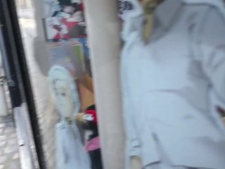 Balade exhib en ville puis je me fais jouir à l'hotel (version courte)