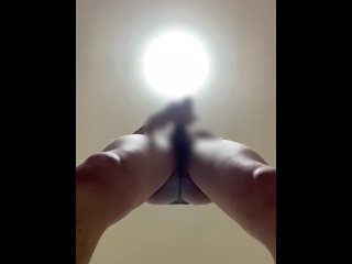 立ちオナニー下アングル