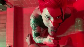 Tattooed slut gives boyfriend blowjob in the shower