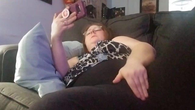 Fat Women Watching Porn - Watching Porn on my Phone and Masturbaiting through my Pants - Pornhub.com