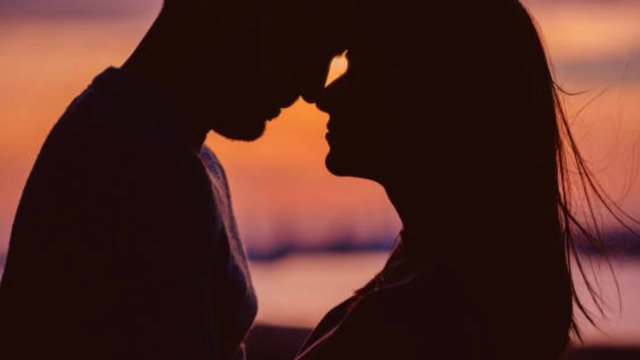 How I Want to Kiss You - Passionate, Intimate, Immersive Erotic Audio by Eve's Garden