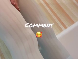 Tease Pee pee in pantyhose