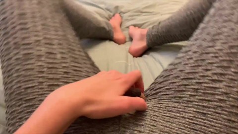 Giantess Leggings thigh and ass crush