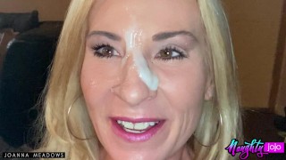 Cumwalk MILF Joanna Meadows s’arrête pour une réparation rapide de sperme - NaughtyJoJo - Vidéo Selfie