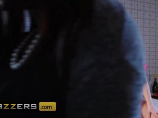 Brazzers - Danny D Celebrates His 7th Wedding Anniversary With Busty Chick Blanche Bradburry screenshot number 1