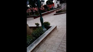 MEIN bester Freund LEHNT MIR SEINE FREUNDIN mit einem großen an, während er den Club verlässt